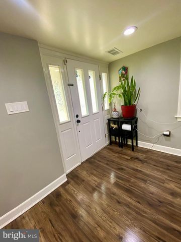 1613 FRANCES DR, Woodbridge, VA 22191