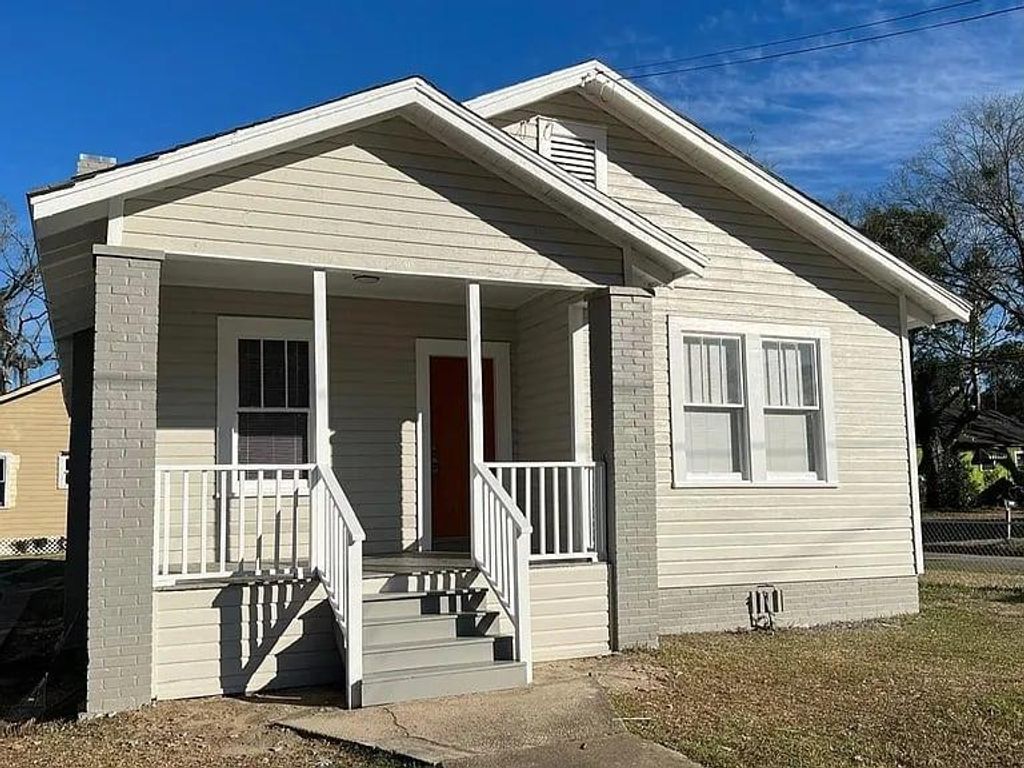 621 Dauphin Island Parkway, Mobile, AL 36606 — exterior
