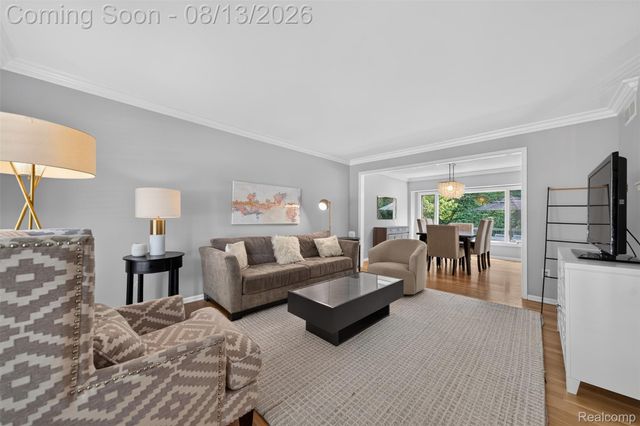 845 River Bend Drive, Rochester Hills, MI 48307