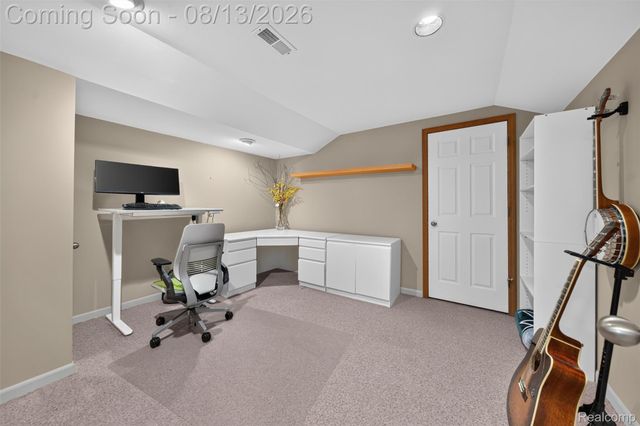 845 River Bend Drive, Rochester Hills, MI 48307