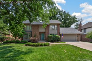 845 River Bend Drive, Rochester Hills, MI 48307