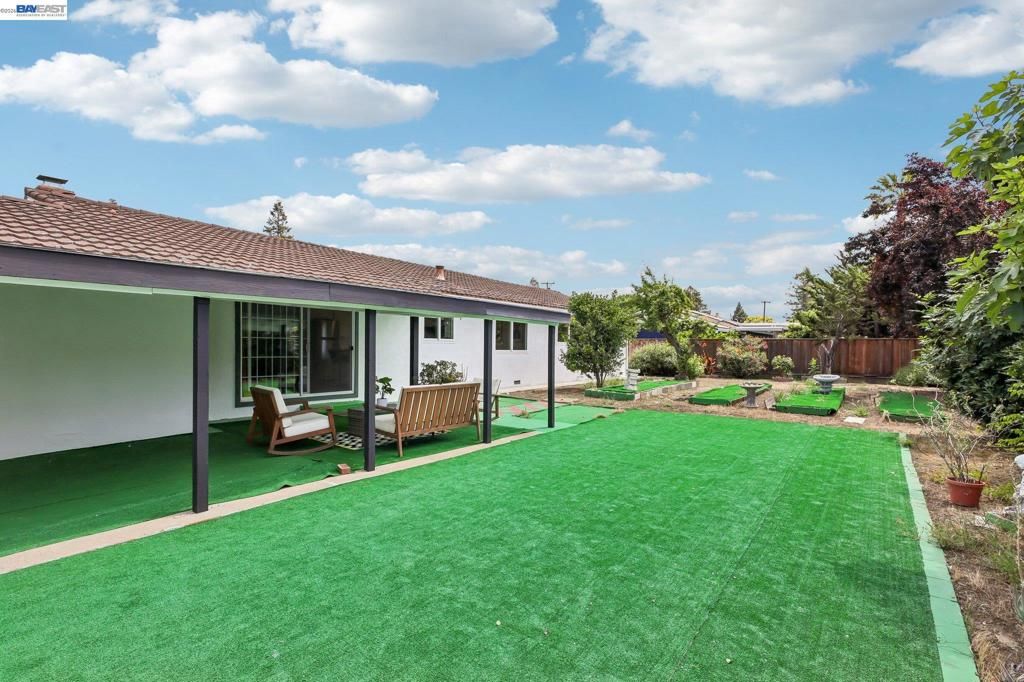 Image 26 of property listing at 1691 Clayton Way, Concord, CA 94519