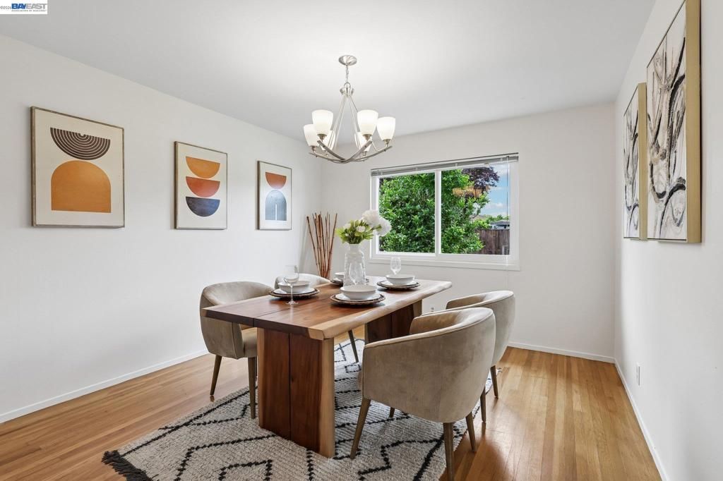 Image 8 of property listing at 1691 Clayton Way, Concord, CA 94519