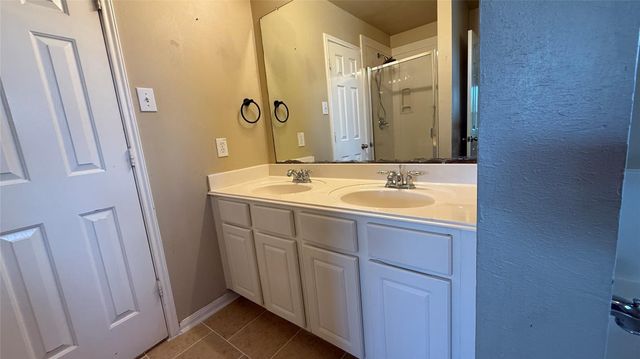 5127 Prosperity Circle, Houston, TX 77018