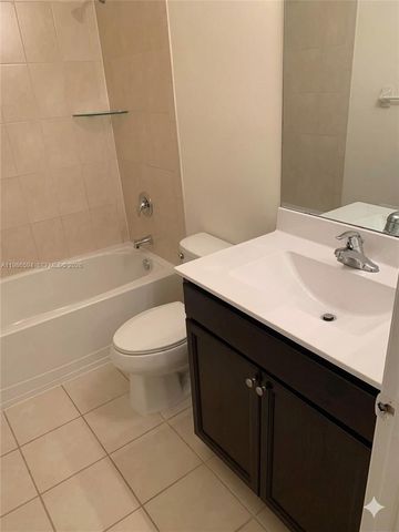 11533 SW 250th St, Homestead, FL 33032