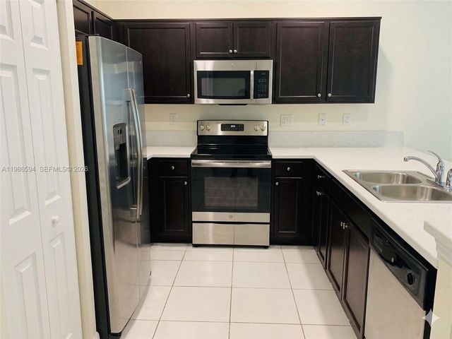 11533 SW 250th St, Homestead, FL 33032