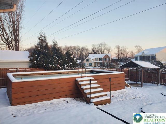 2667 Woodsview Drive, Bensalem Twp, PA 19020