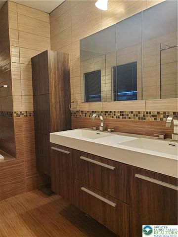 2667 Woodsview Drive, Bensalem Twp, PA 19020