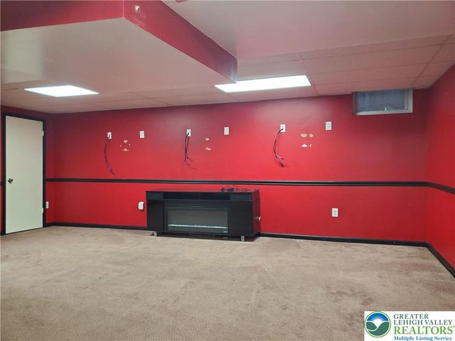 2667 Woodsview Drive, Bensalem Twp, PA 19020