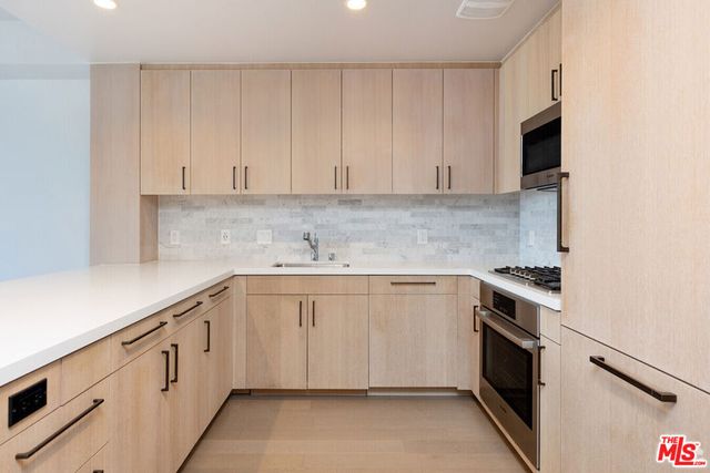 1755 Argyle Avenue 1707, Los Angeles, CA 90028