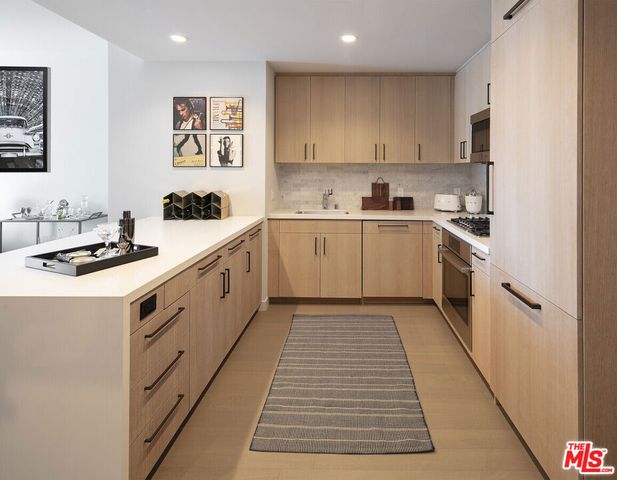 1755 Argyle Avenue 1707, Los Angeles, CA 90028