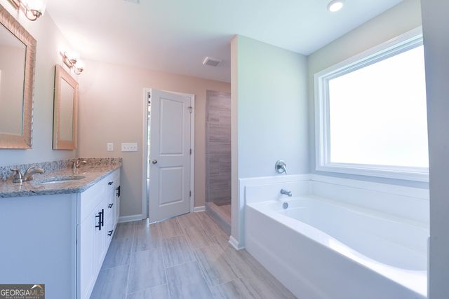 110 Fuller Court, Grantville, GA 30220