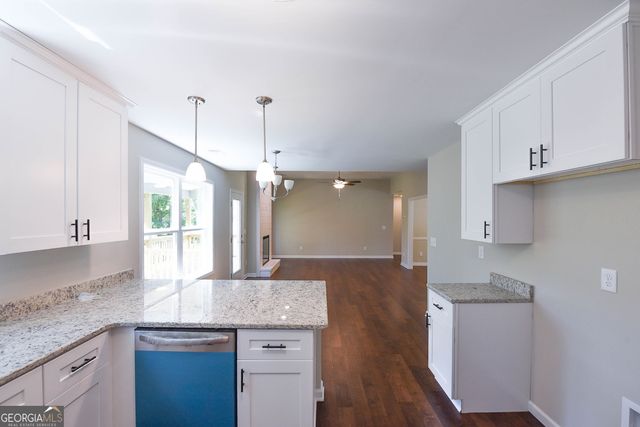 110 Fuller Court, Grantville, GA 30220