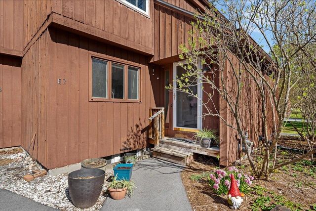 20 Greenfield Rd Unit E7, Essex Junction, VT 05452