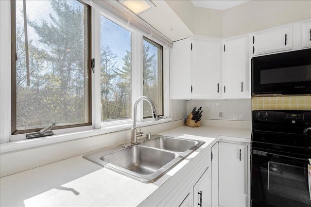 20 Greenfield Rd Unit E7, Essex Junction, VT 05452