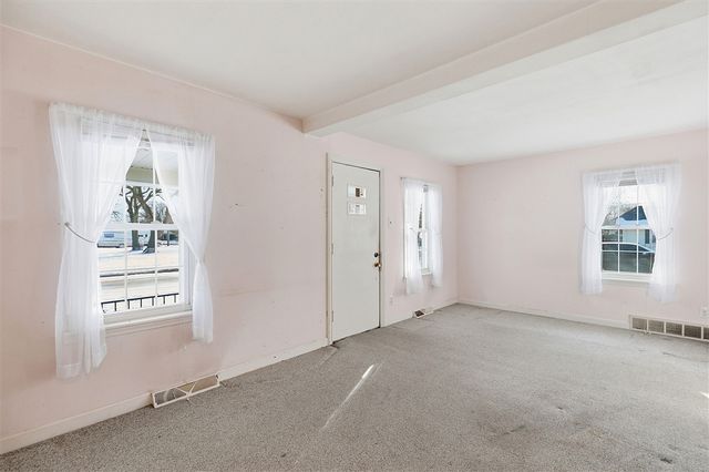 23013 Melrose Avenue, Eastpointe, MI 48021