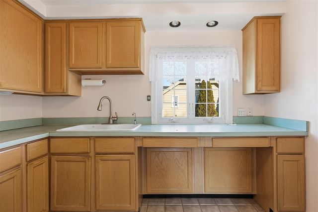 23013 Melrose Avenue, Eastpointe, MI 48021