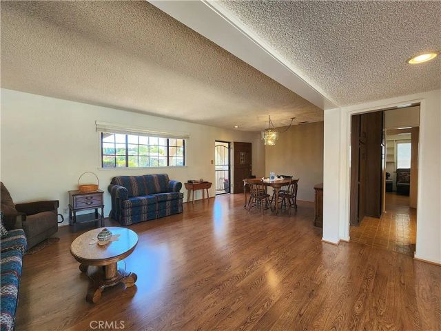 10014 Gaviota, Granada Hills, CA 91343