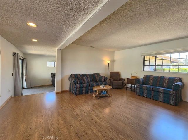 10014 Gaviota, Granada Hills, CA 91343