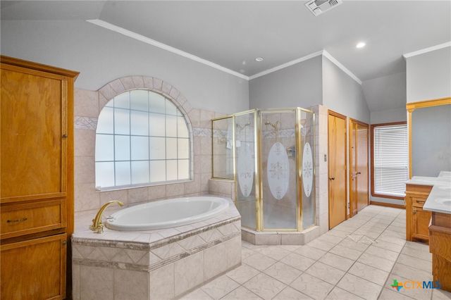 2955 Fannin Oaks, Victoria, TX 77905