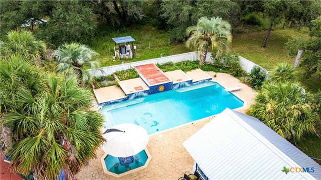 2955 Fannin Oaks, Victoria, TX 77905