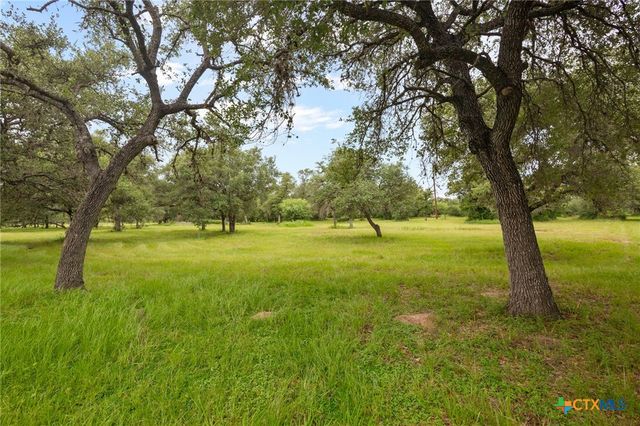 2955 Fannin Oaks, Victoria, TX 77905