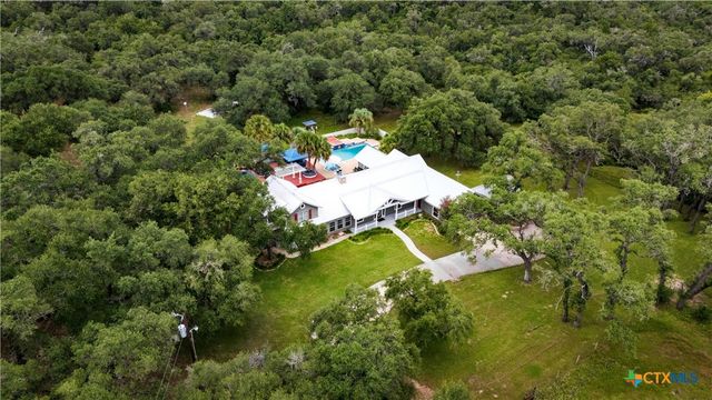 2955 Fannin Oaks, Victoria, TX 77905