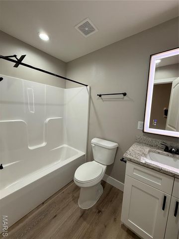 143 La Vista Drive, Waynesville, MO 65583