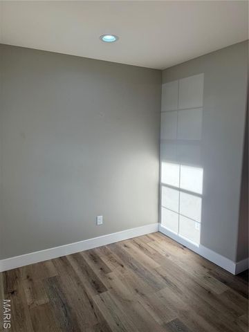 143 La Vista Drive, Waynesville, MO 65583