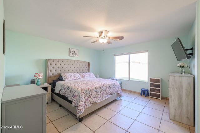 6827 N 77TH Drive, Glendale, AZ 85303