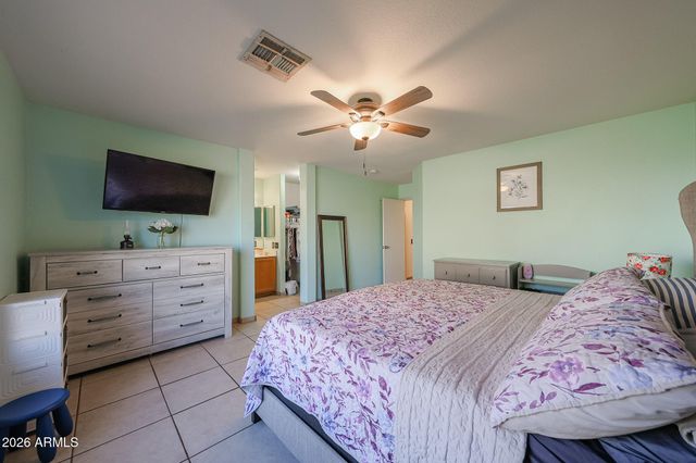 6827 N 77TH Drive, Glendale, AZ 85303