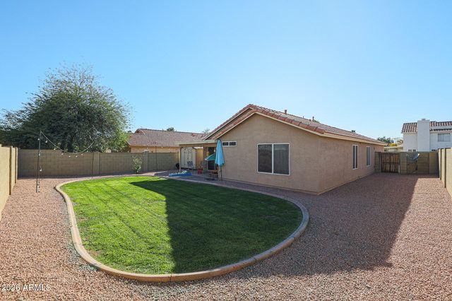 6827 N 77TH Drive, Glendale, AZ 85303