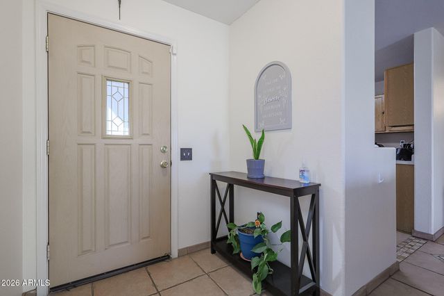 6827 N 77TH Drive, Glendale, AZ 85303