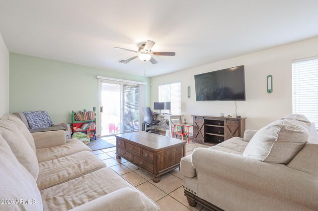 6827 N 77TH Drive, Glendale, AZ 85303