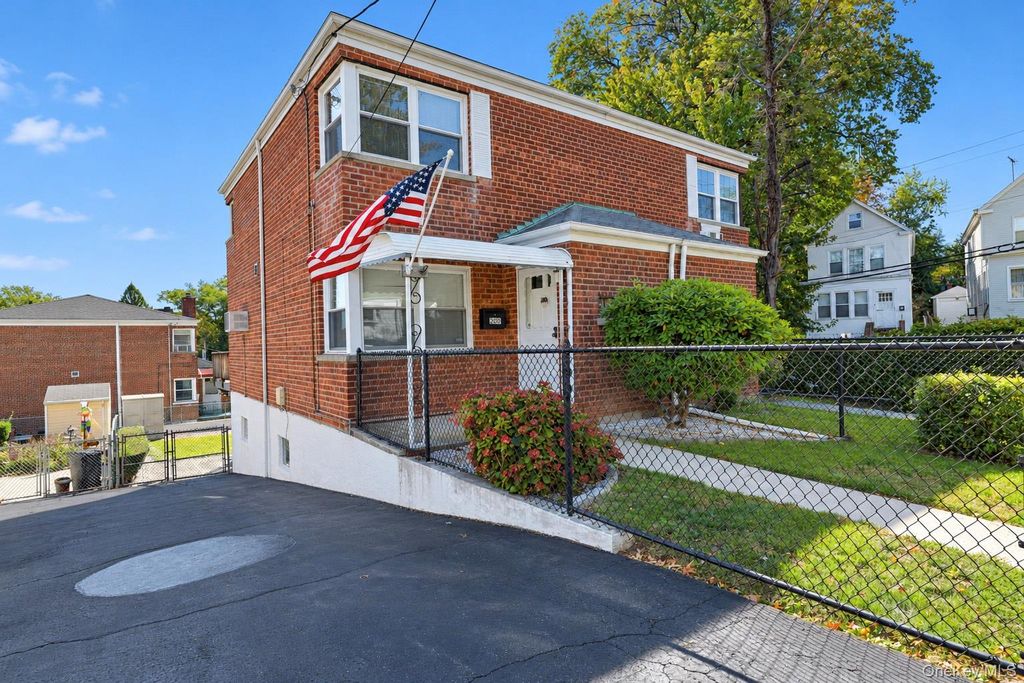 208 First Street, Yonkers, NY 10704 — photo 2