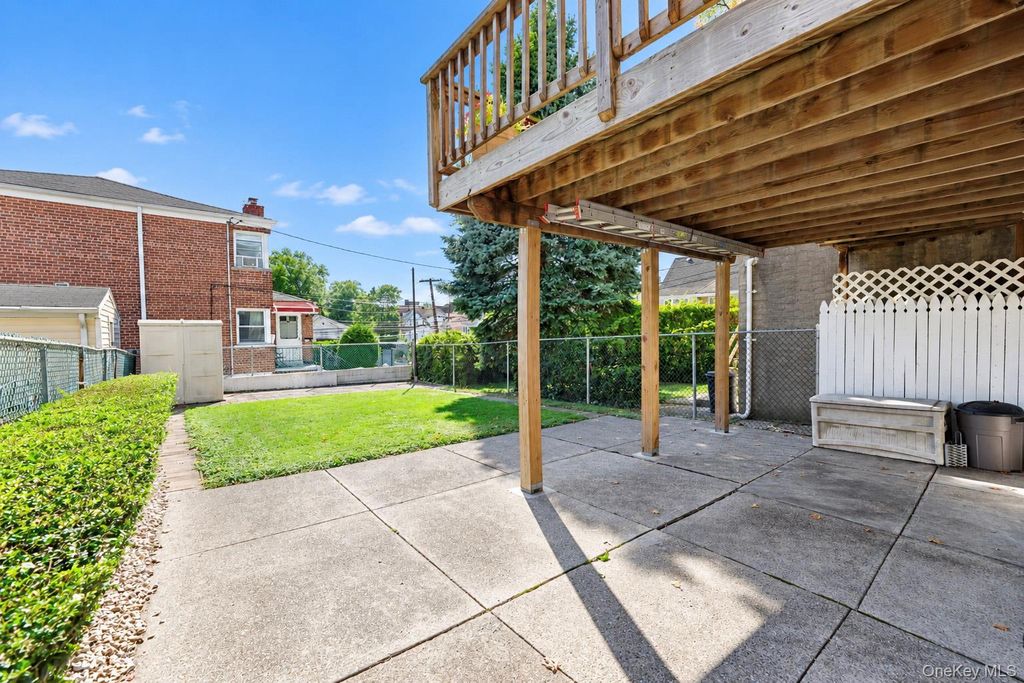 208 First Street, Yonkers, NY 10704 — photo 4