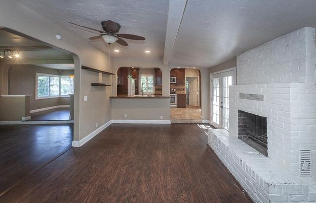 8160 Encino Ave, Stockton, CA 95209