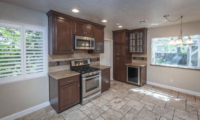 8160 Encino Ave, Stockton, CA 95209