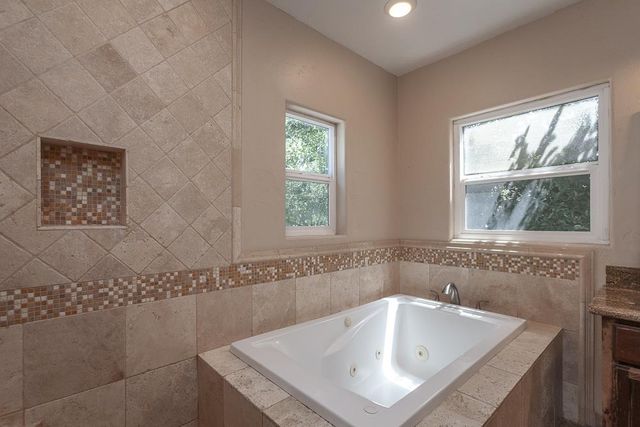 8160 Encino Ave, Stockton, CA 95209