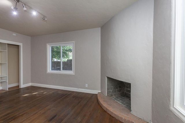 8160 Encino Ave, Stockton, CA 95209