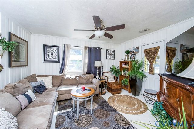 2206 Lancers Blvd, Richmond, VA 23224