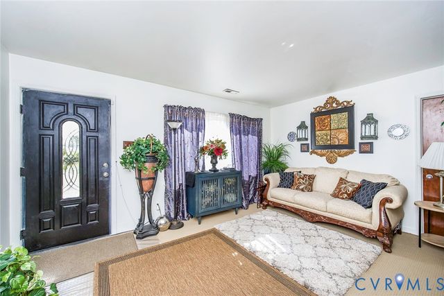 2206 Lancers Blvd, Richmond, VA 23224