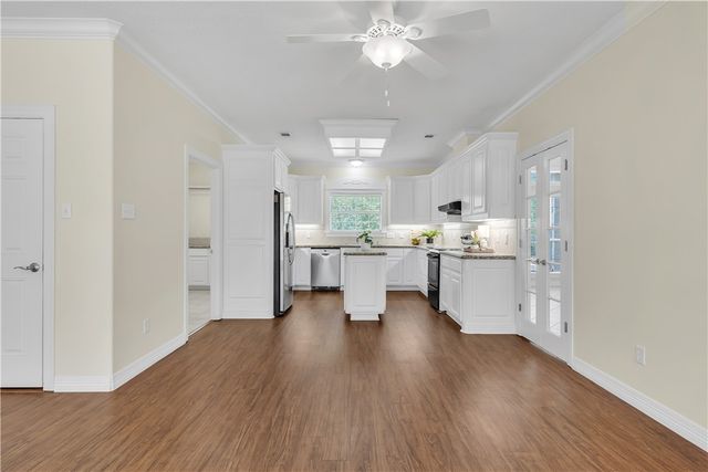 5924 Wild Horse Run, College Station, TX 77845