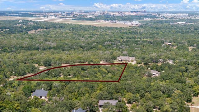 5924 Wild Horse Run, College Station, TX 77845