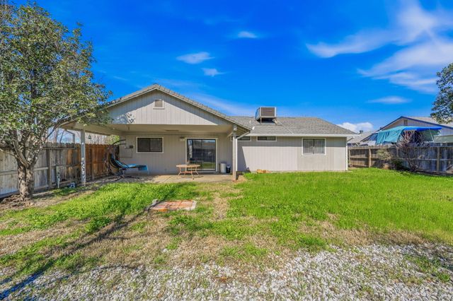 1595 Sterling Drive, Redding, CA 96003