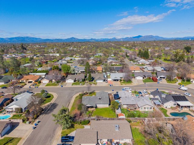 1595 Sterling Drive, Redding, CA 96003