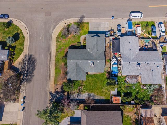 1595 Sterling Drive, Redding, CA 96003