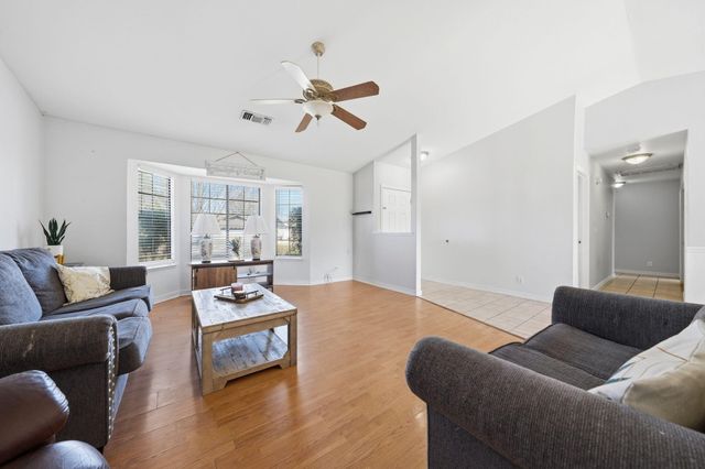 1595 Sterling Drive, Redding, CA 96003