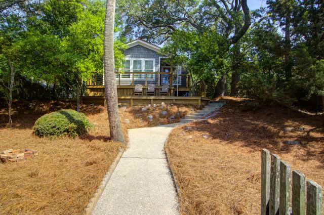 208 E Cooper Avenue, Folly Beach, SC 29439