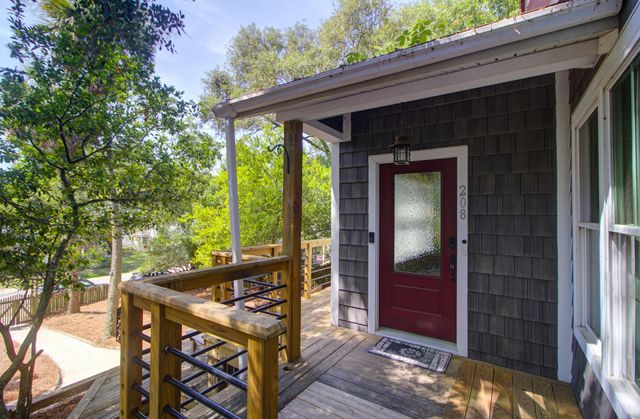 208 E Cooper Avenue, Folly Beach, SC 29439